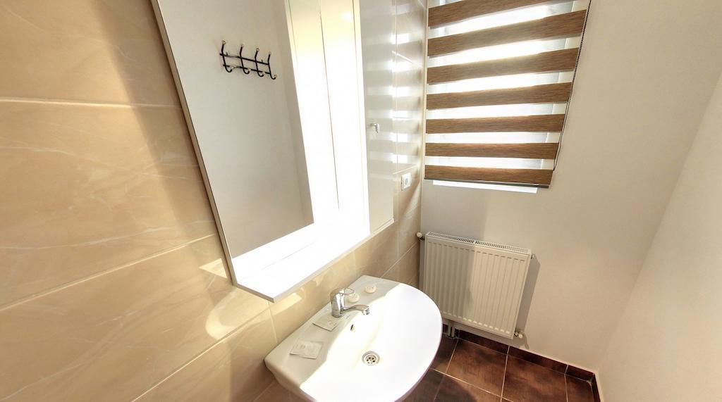 La Storia Guest House Pitesti Ruang foto